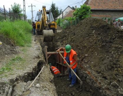 Compania de Apă continuă extinderea reţelei de apă pe 14 străzi din Oradea